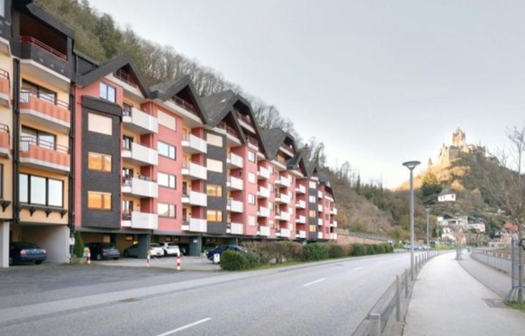 Panorama Oase Ferienwohnung Mit Blick Auf Mosel Und Reichsburg Cochem Kültér fotó